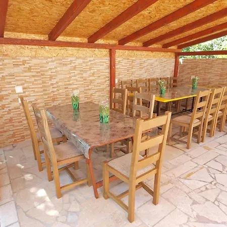 Fuer 4 Personen Ca 35 Qm In Fazana-surida, Istrien Istrische Riviera *