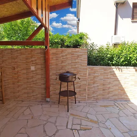 Fuer 4 Personen Ca 35 Qm In Fazana-surida, Istrien Istrische Riviera Apartment